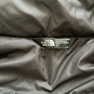 Women’s small hooded north face jacket